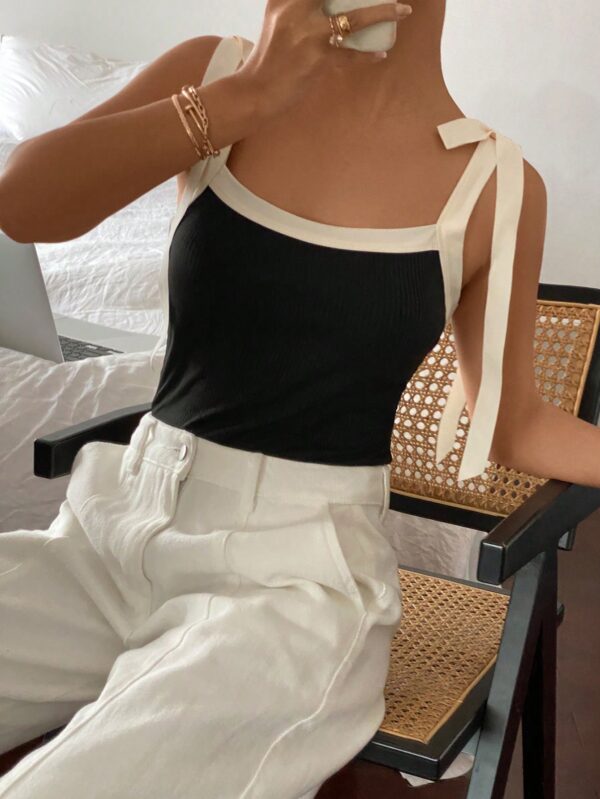 Women Black Contrast Binding Color block Slim Fit Tank Top with Knot Detail